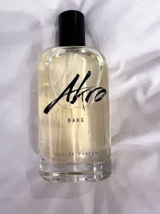 Akro Bake Travel Spray Decant